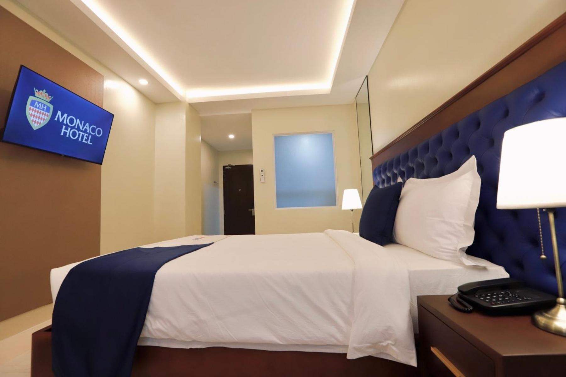 Monaco Hotel Taytay  Exterior photo